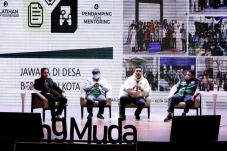 Peringati Harlah Ke-49...