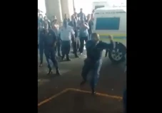 Jurus Dewa Mabuk? Polisi...