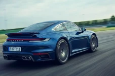 Porsche Patenkan Turbo...