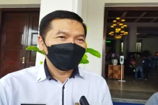 Nyalakan Tanda Bahaya,...