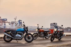 Moge Kembar Royal Enfield...
