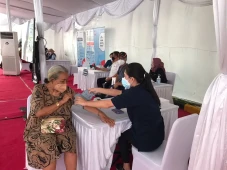 Lindungi Lansia dari...