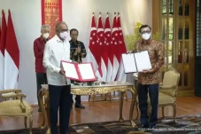 Indonesia-Singapura...