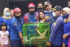 Serang Warga dan Bunuh...