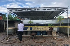 Gerebek Penimbunan Solar...