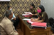 Palsukan Kematian Istri...