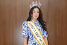Miss Indonesia Carla...