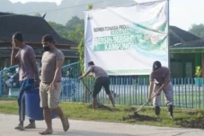 Semen Tonasa Aksi Bersih-bersih...