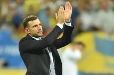 Baru Dipecat Genoa,...