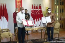Daftar Buronan Indonesia...