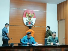 Eks Dirjen Bina Keuangan...