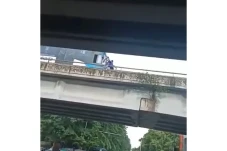Heroik! Sopir Bus Transjakarta...