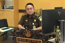 Penipu Catut Nama Kasi...