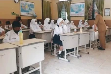 Di Tengah Ancaman Omicron,...