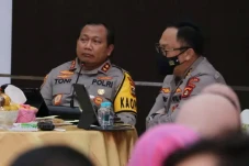 Kasus Kejahatan Gunakan...