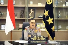 Edy Mulyadi Mangkir,...