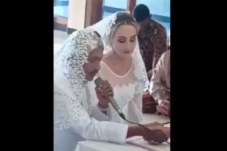 Viral! Bule Cantik Australia...