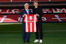 Resmi Bergabung, Daniel...
