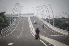 Deretan Ruas Jalan di...