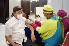 5.000 Pegawai dan Dosen...