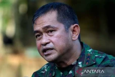 Jabat Pangkostrad, Mayjen...