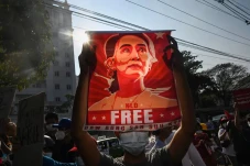 Satu Tahun Kudeta Myanmar,...