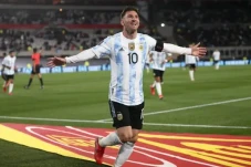 Absen vs Kolombia, Pelatih...