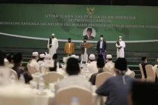 Lewat Doa dan Ikhtiar,...
