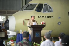 Prabowo Dorong Industri...