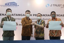 J Trust Bank Dukung...