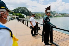 Tinjau Penataan Danau...