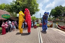 Atraksi Barongsai Jadi...