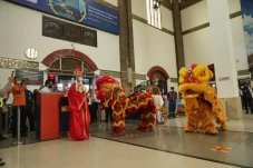 Serunya Atraksi Barongsai...