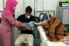 Bayi Lahir di Tanggal...