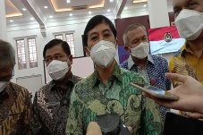 Prediksi Puncak Kasus...