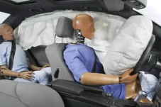 Yuk Kenali Fungsi Airbag,...