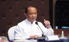 Bahlil Rangkap Jabatan...
