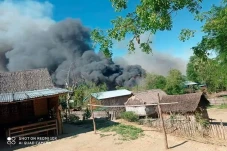 Penduduk Desa Myanmar...