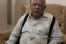 Pria Sepuh Palestina...