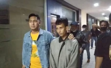 Polisi Tangkap Pelaku...