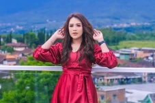 Aurel Oktavia, Pedangdut...
