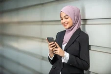 Pakai Jilbab Instan...