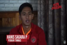 Bela Timnas Indonesia,...