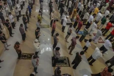 Lonjakan Omicron, MUI...