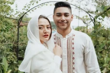 Siti Badriah dan Suami...