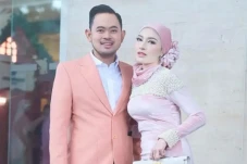 Rayakan Ulang Tahun...