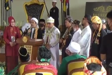 Pangeran Kuda Putih...