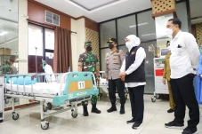 Gubernur Khofifah Pastikan...