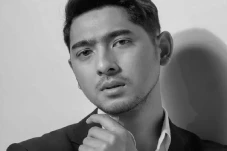 4 Artis Indonesia Keturunan...