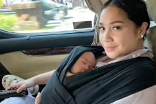 Rafathar Minum ASI Sisa...